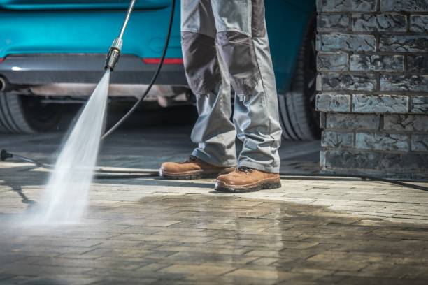 Best Driveway Pressure Washing  in Mccom, OH